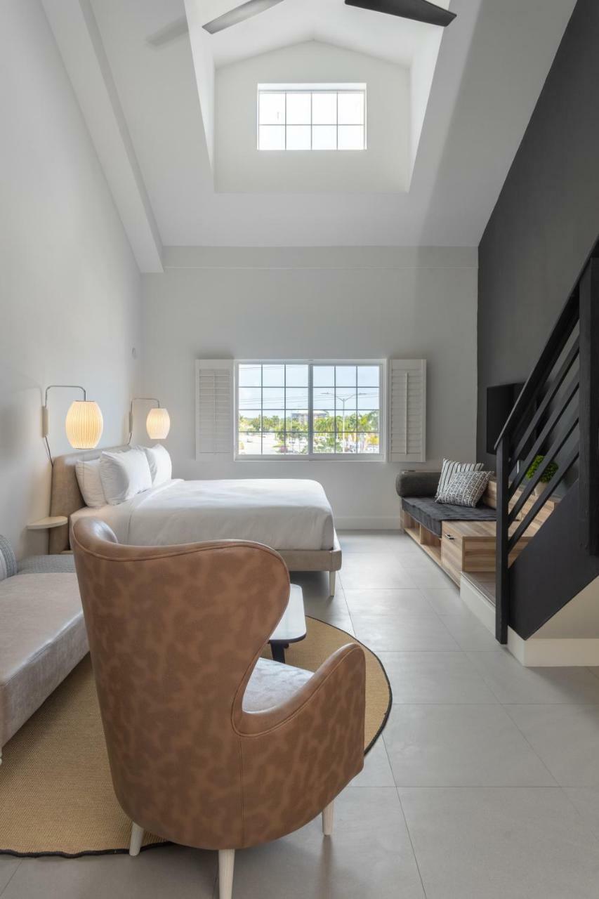The Locale Hotel Grand Cayman George Town Ngoại thất bức ảnh