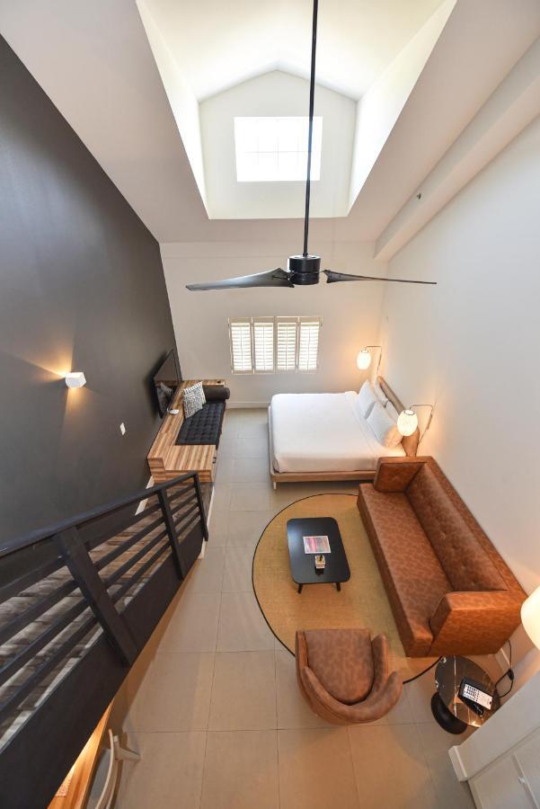 The Locale Hotel Grand Cayman George Town Ngoại thất bức ảnh